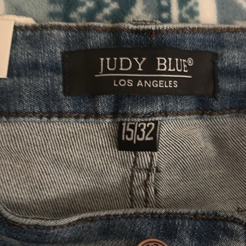 New Judy Blue Boot Cut Jeans in Classic Blue - Picture 9 of 15